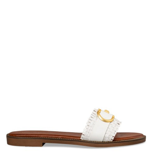 Envie Shoes Φλατ Σανδάλια με Χρυσή Διακοσμητική Αγκράφα Λευκό